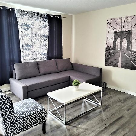 Cozy 4 Bedroom Townhouse - Peaceful Feel Of Home 温尼伯 外观 照片