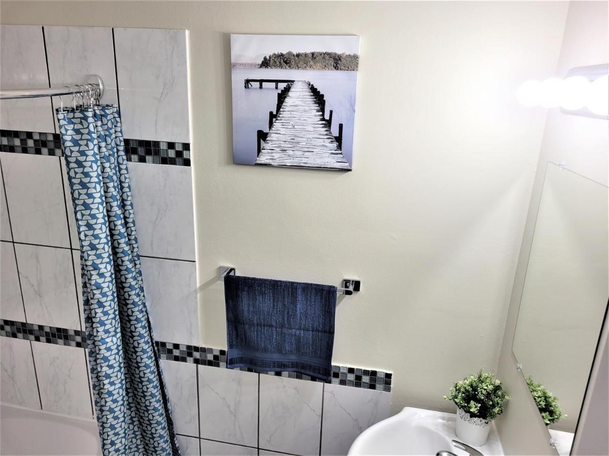 Cozy 4 Bedroom Townhouse - Peaceful Feel Of Home 温尼伯 外观 照片