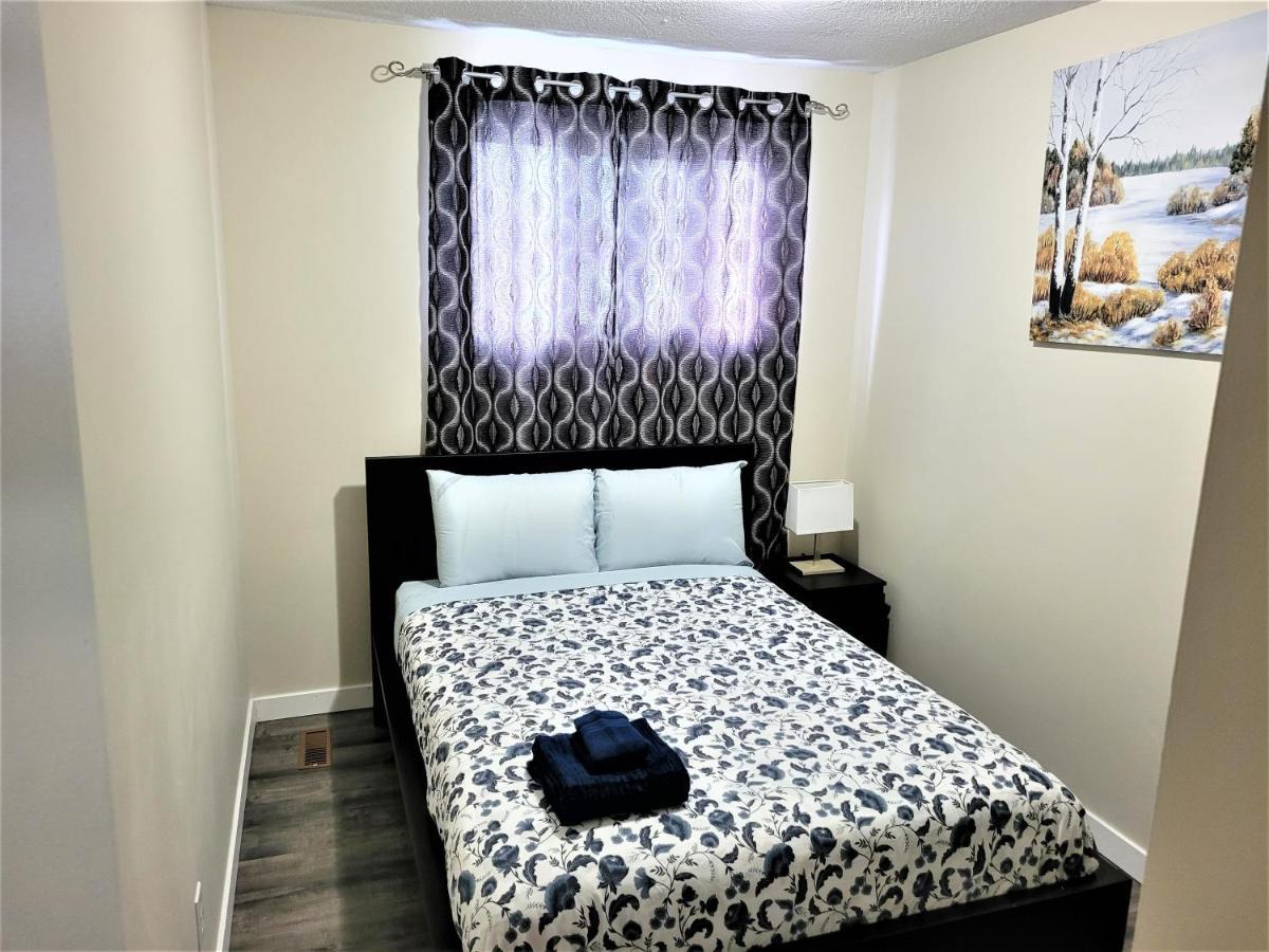 Cozy 4 Bedroom Townhouse - Peaceful Feel Of Home 温尼伯 外观 照片
