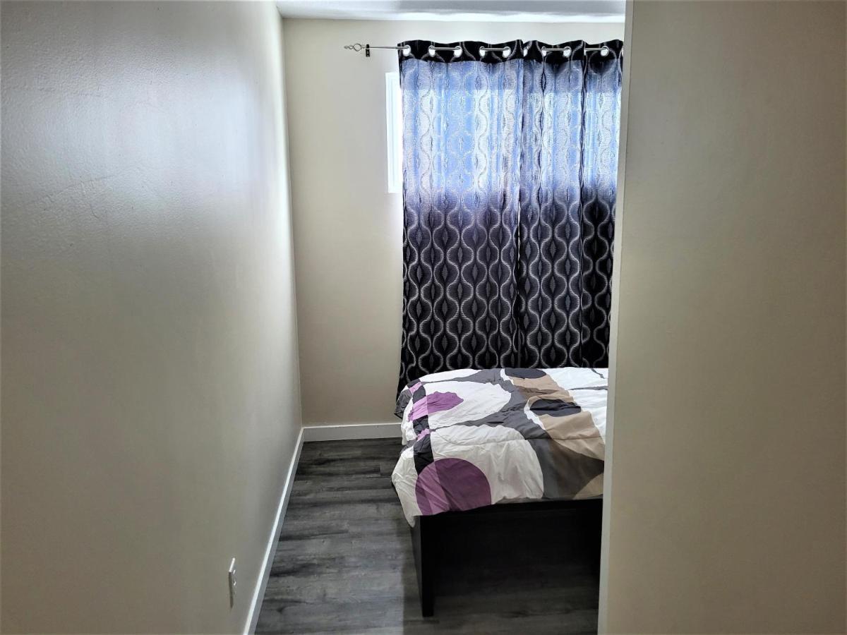 Cozy 4 Bedroom Townhouse - Peaceful Feel Of Home 温尼伯 外观 照片
