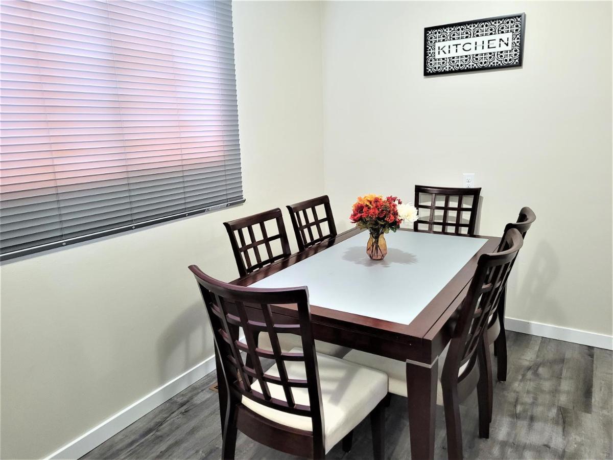 Cozy 4 Bedroom Townhouse - Peaceful Feel Of Home 温尼伯 外观 照片