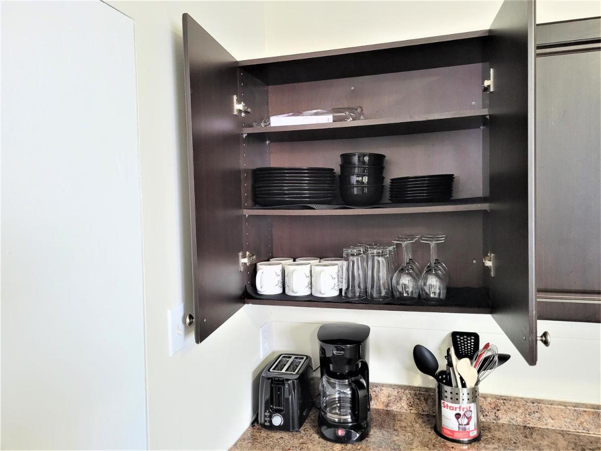Cozy 4 Bedroom Townhouse - Peaceful Feel Of Home 温尼伯 外观 照片