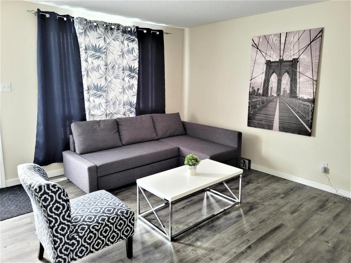 Cozy 4 Bedroom Townhouse - Peaceful Feel Of Home 温尼伯 外观 照片